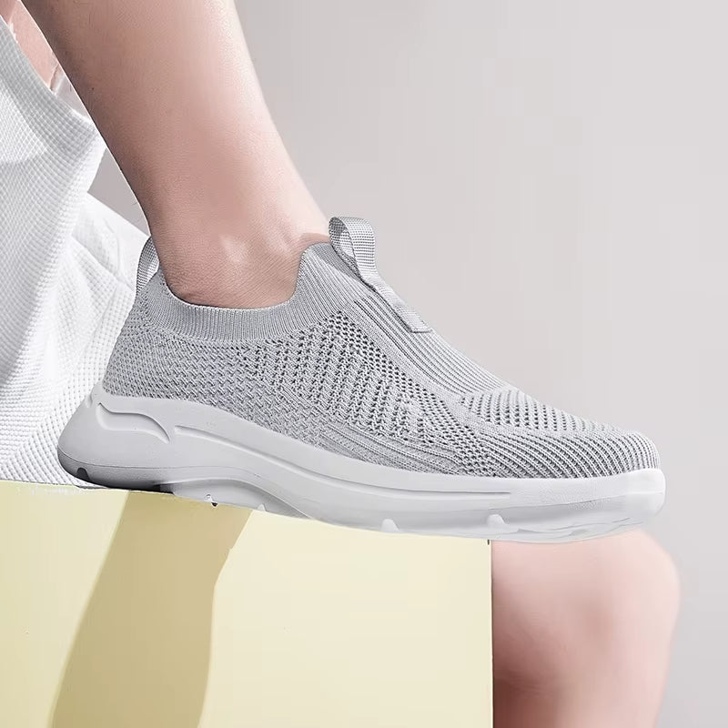 Men's Lightweight Slip-On Sneakers - Breathable & Casual Outdoor Shoes
